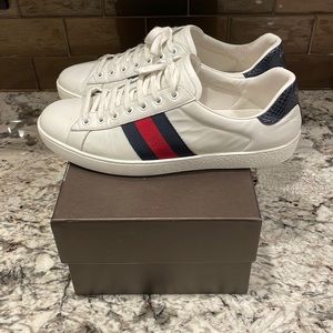 Mens Gucci Ace Leather sneakers.